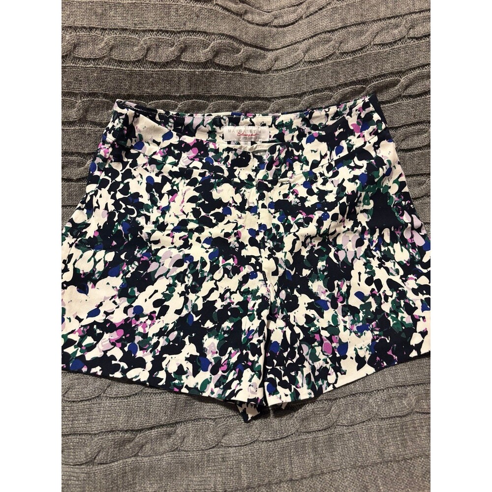 Margaret M Slimming Pant floral shorts